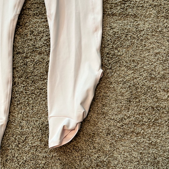Fabletics Light pink size medium women’s pure luxe leggings - Picture 2 of 9